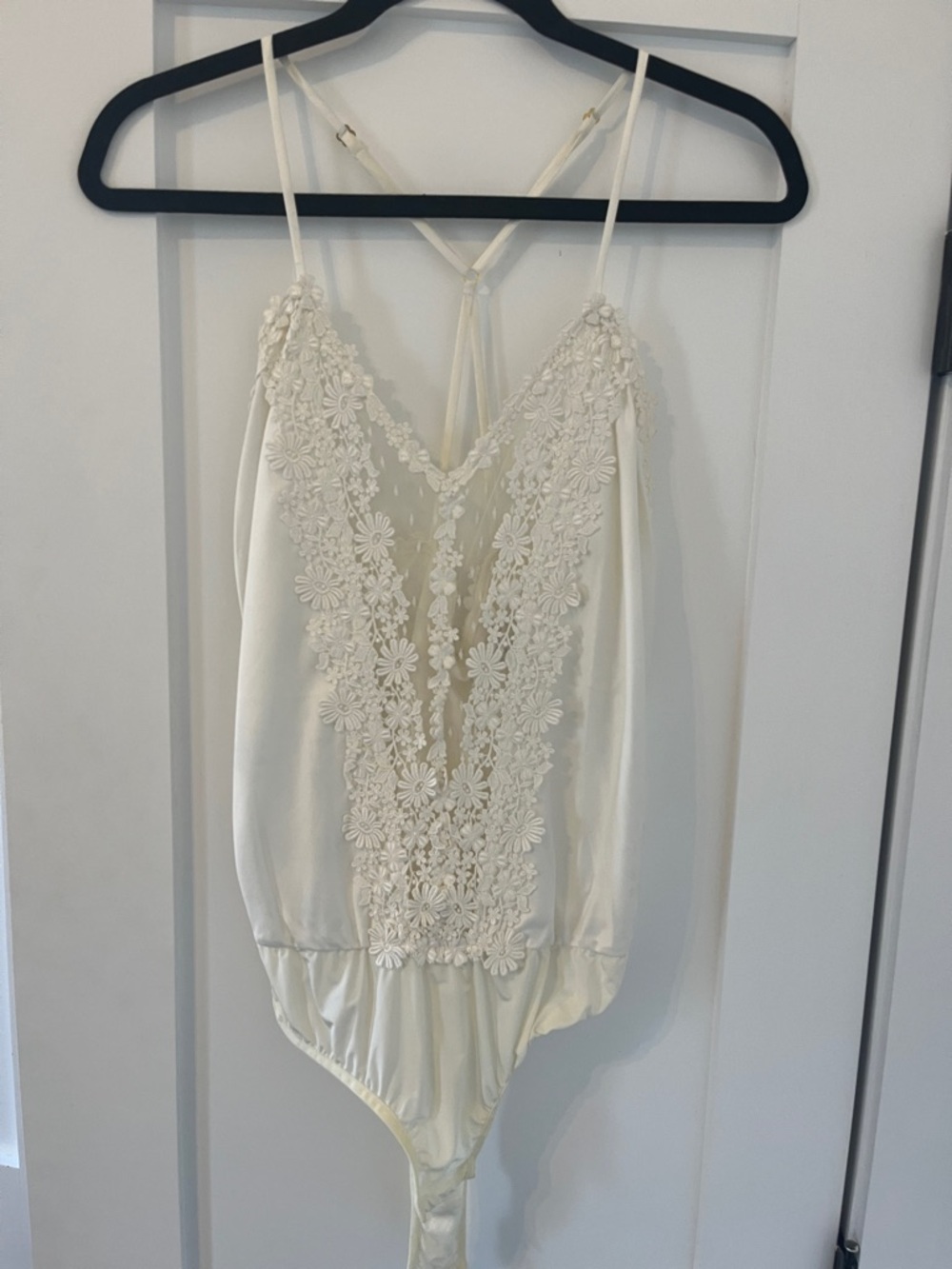 Flora Nikrooz White Floral Lace Plunge Bodysuit